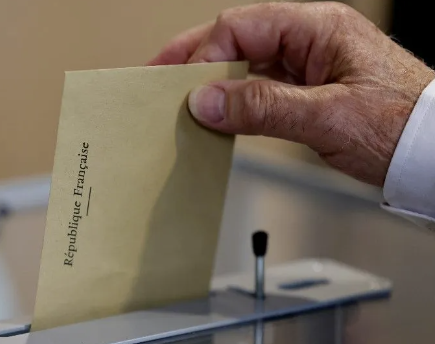ELECTIONS PRESIDENTIELLES ELECTIONS PRESIDENTIELLES